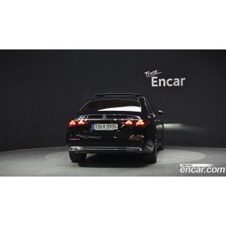 890070
