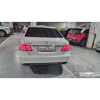 893924