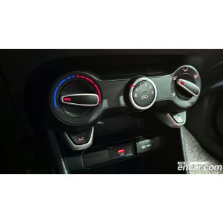372243