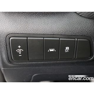 898807