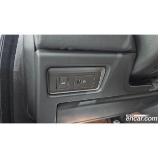 637857