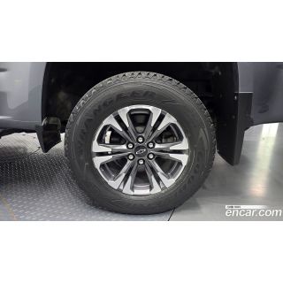 976867