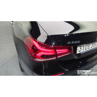 918411