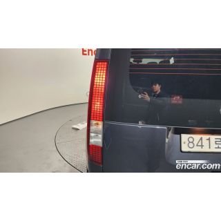 982579
