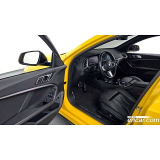 979235