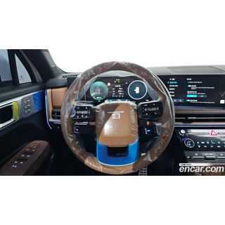 963821