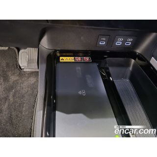 695649