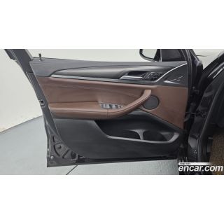 427411