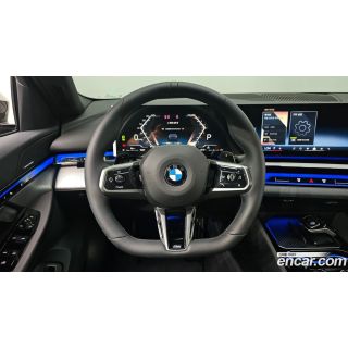 104352