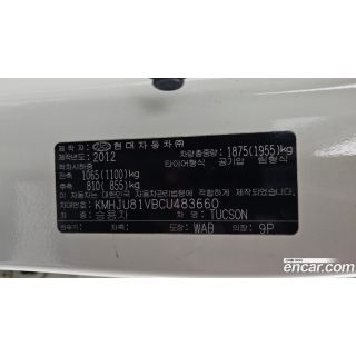581118