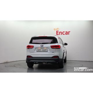 857636