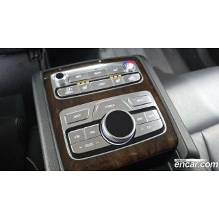 423737