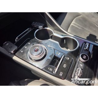 743401