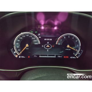 560757