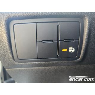 743339
