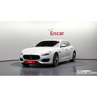 877398