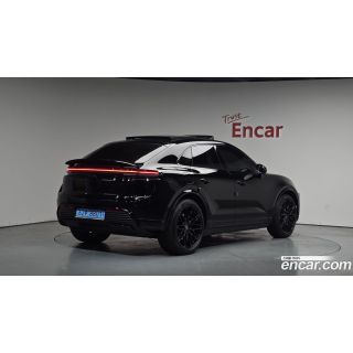 711767