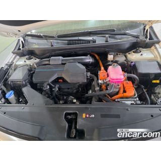 711598