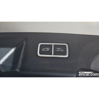 921082