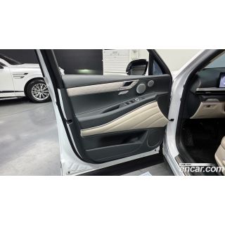 911567