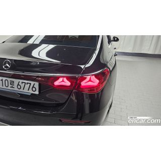 985705