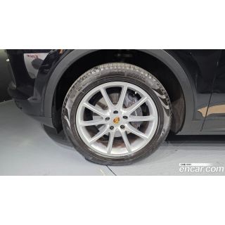 847481