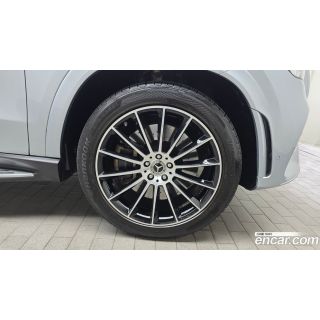215676