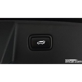 822063