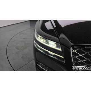 879048