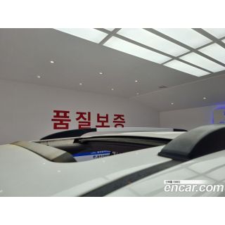 881842