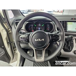 983158