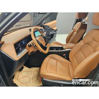 913050