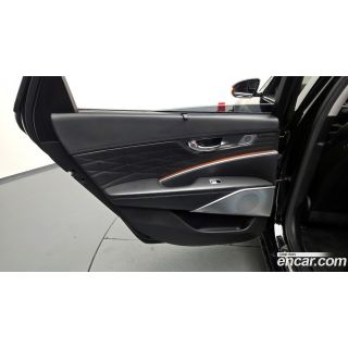 770823