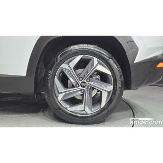572308