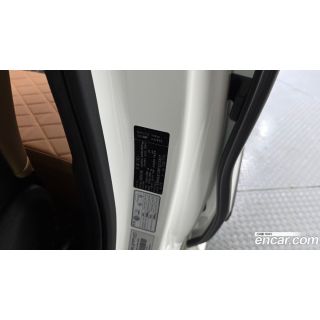 996023