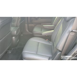 979114