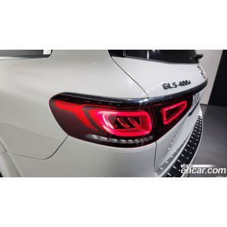 566732