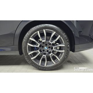 595808