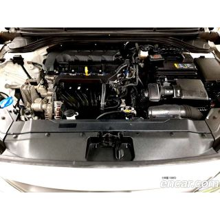 885627