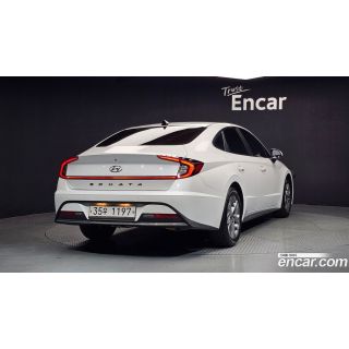 61643