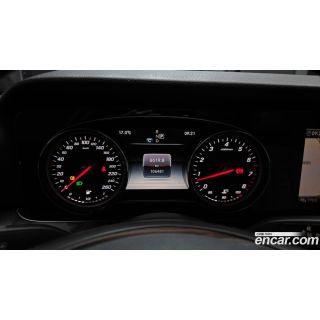 992097