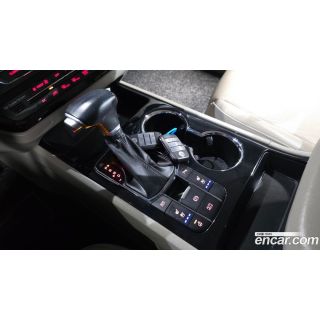 977642