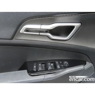 647941