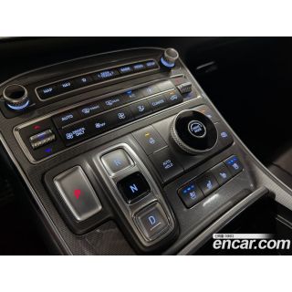 557302
