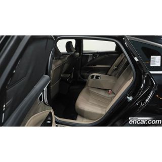 907579