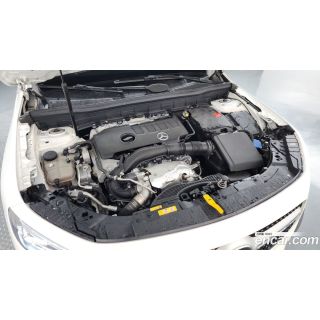 496998