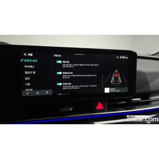914361