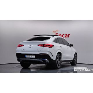 157653