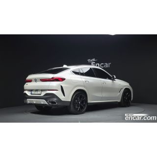 90863