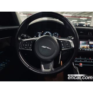 740611